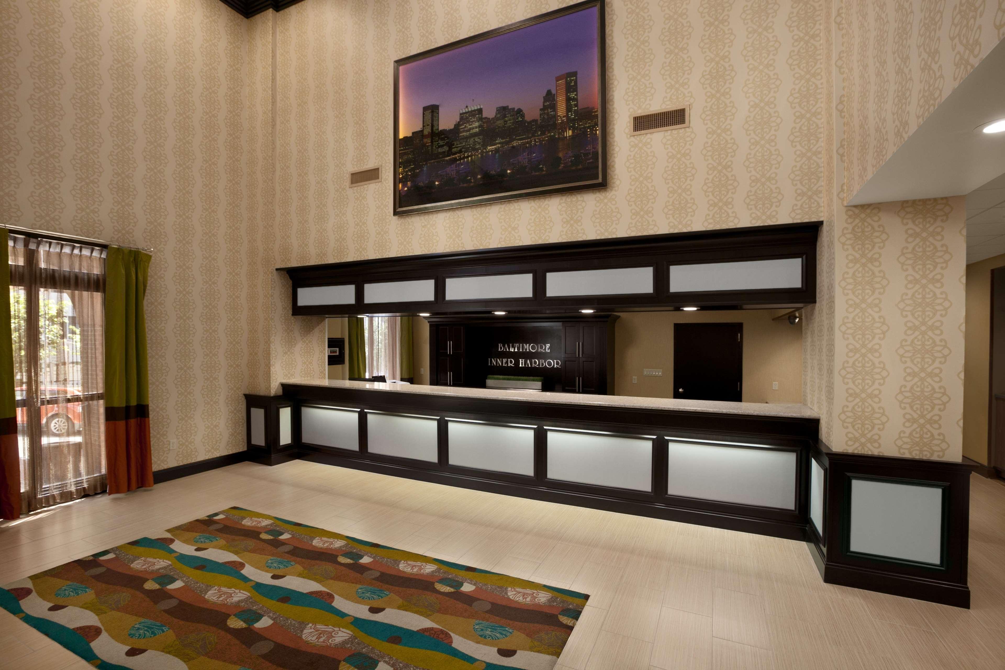 Days Inn By Wyndham Baltimore Inner Harbor Экстерьер фото