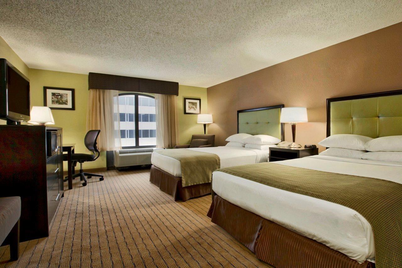 Days Inn By Wyndham Baltimore Inner Harbor Экстерьер фото