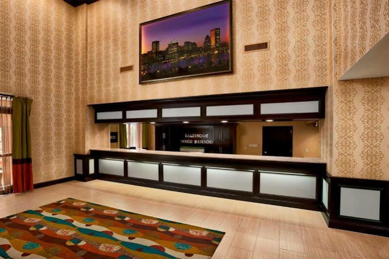 Days Inn By Wyndham Baltimore Inner Harbor Экстерьер фото
